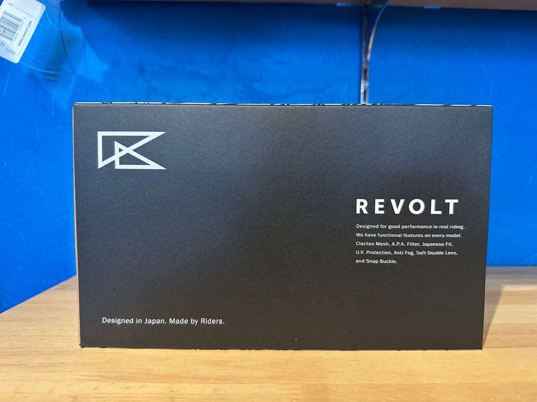 REVOLT フォトクロミックゴーグル