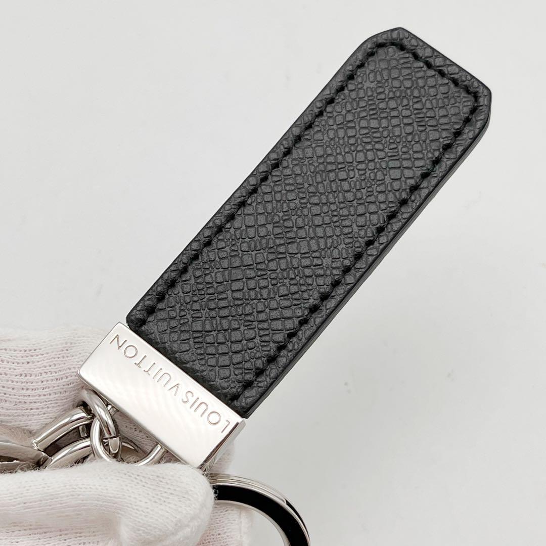 ルイヴィトン ポルトクレ クラブ タイガ グラシエ キーホルダー LVクラブ