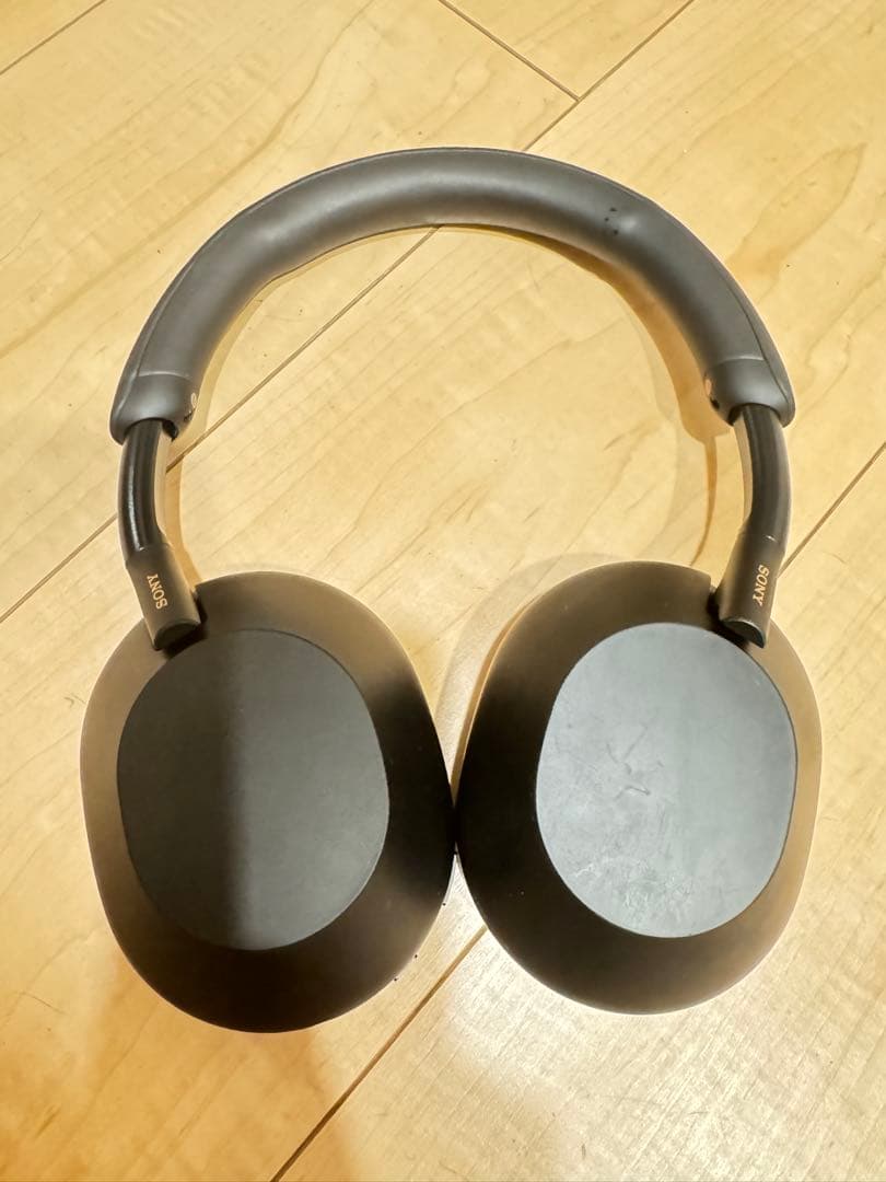 ソニー　ワイヤレスノイズキャンセリングステレオヘッドホン WH-1000XM5