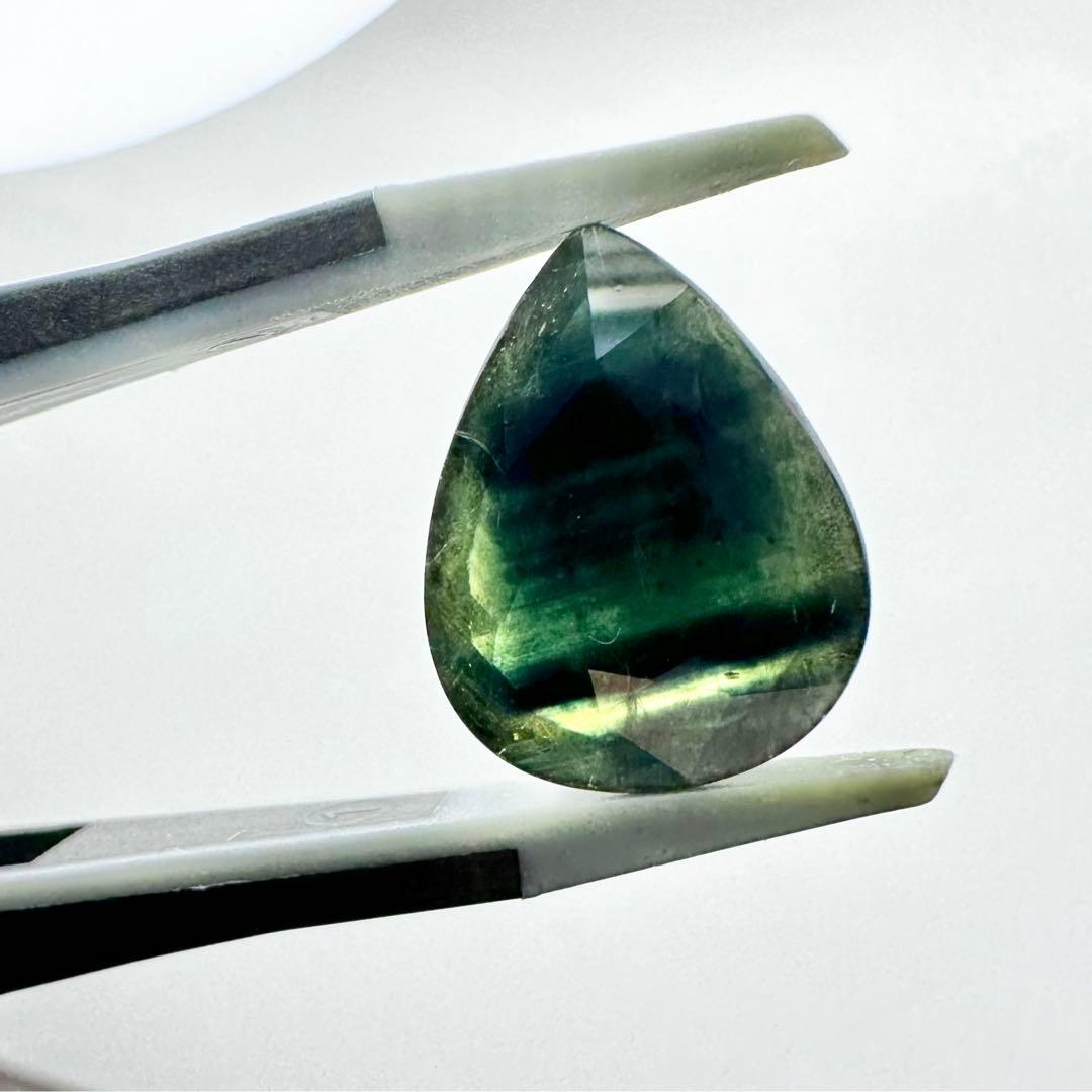 オーストラリア産　バイカラーサファイア　ルース