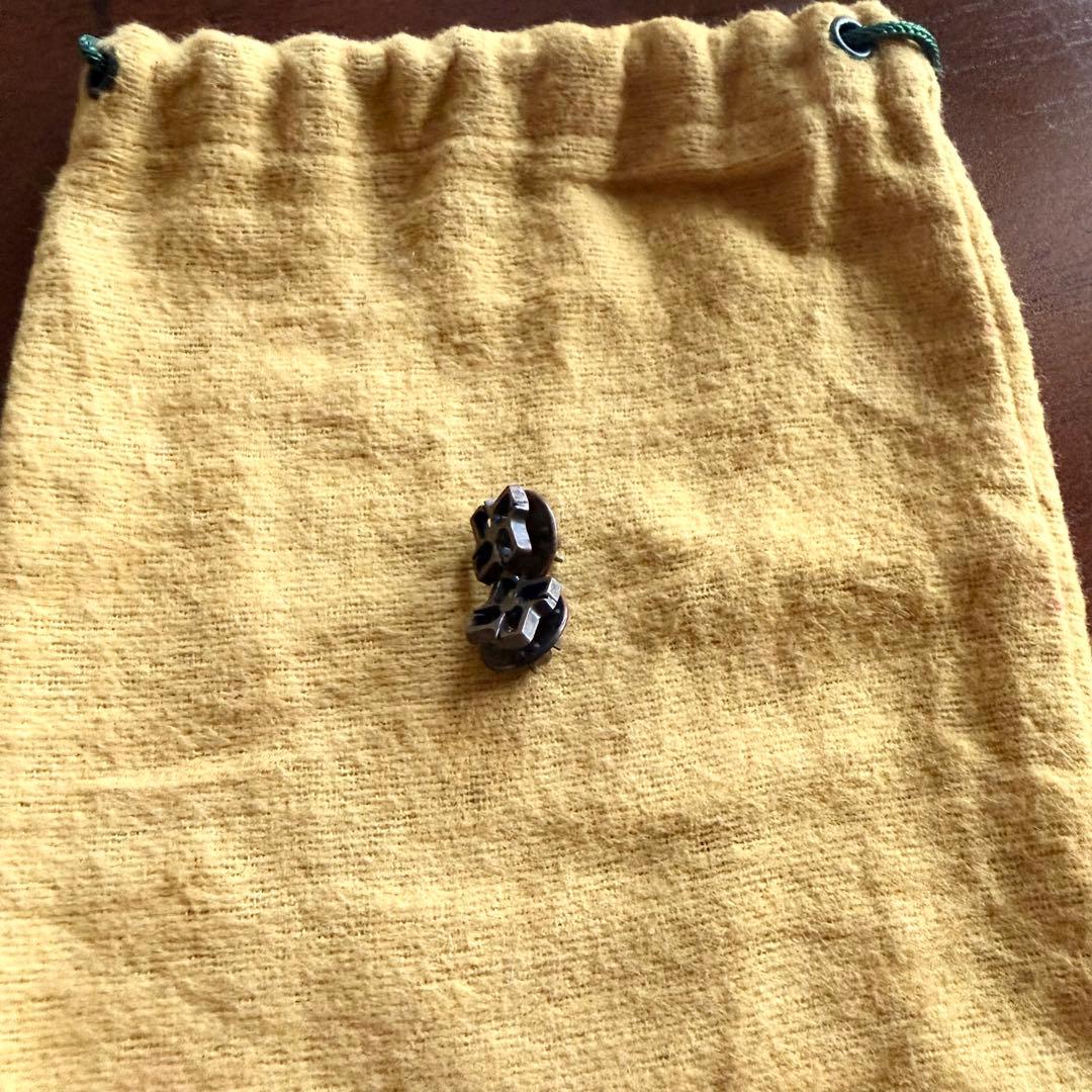 <単品購入可能>TAGLIATORE ブロンズ ラペルピン 1cm 小サイズ