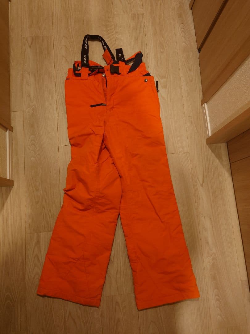 sos スキーウェア　スノーボードウェア