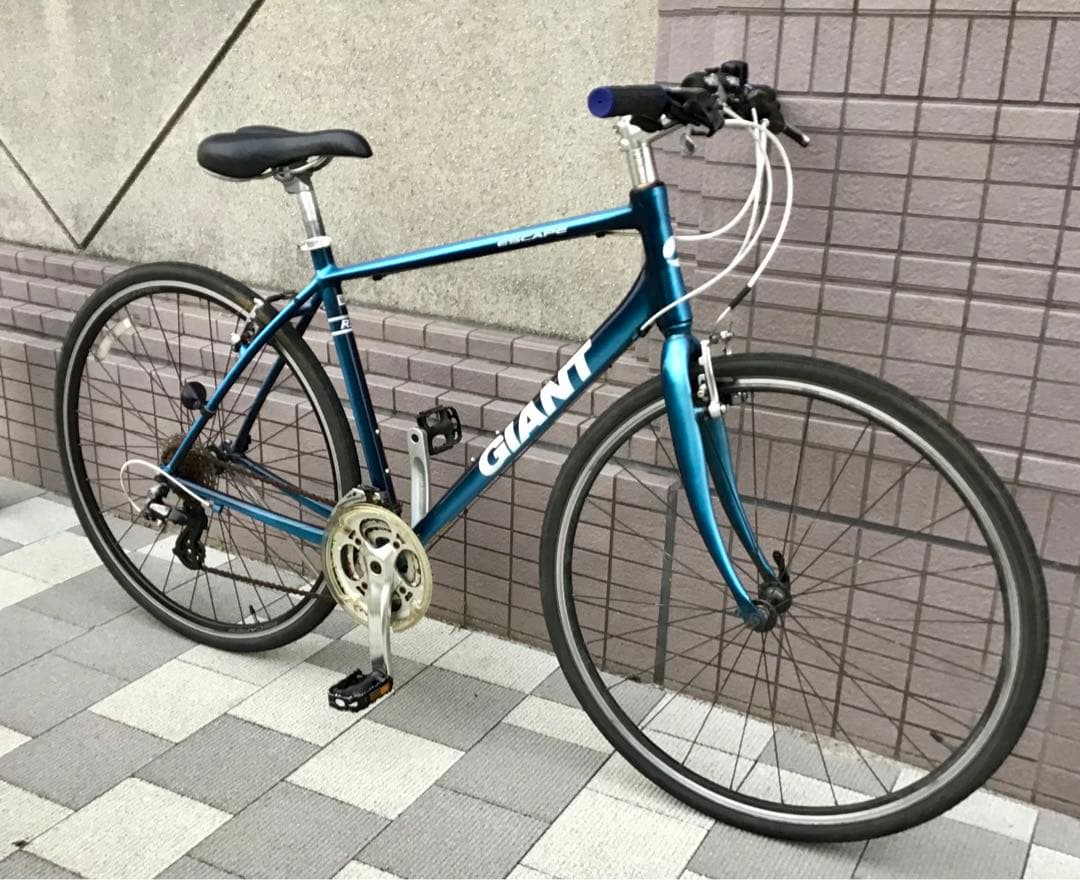 GIANT エスケープ クロスバイク ESCAPE R3 M 24段　東京