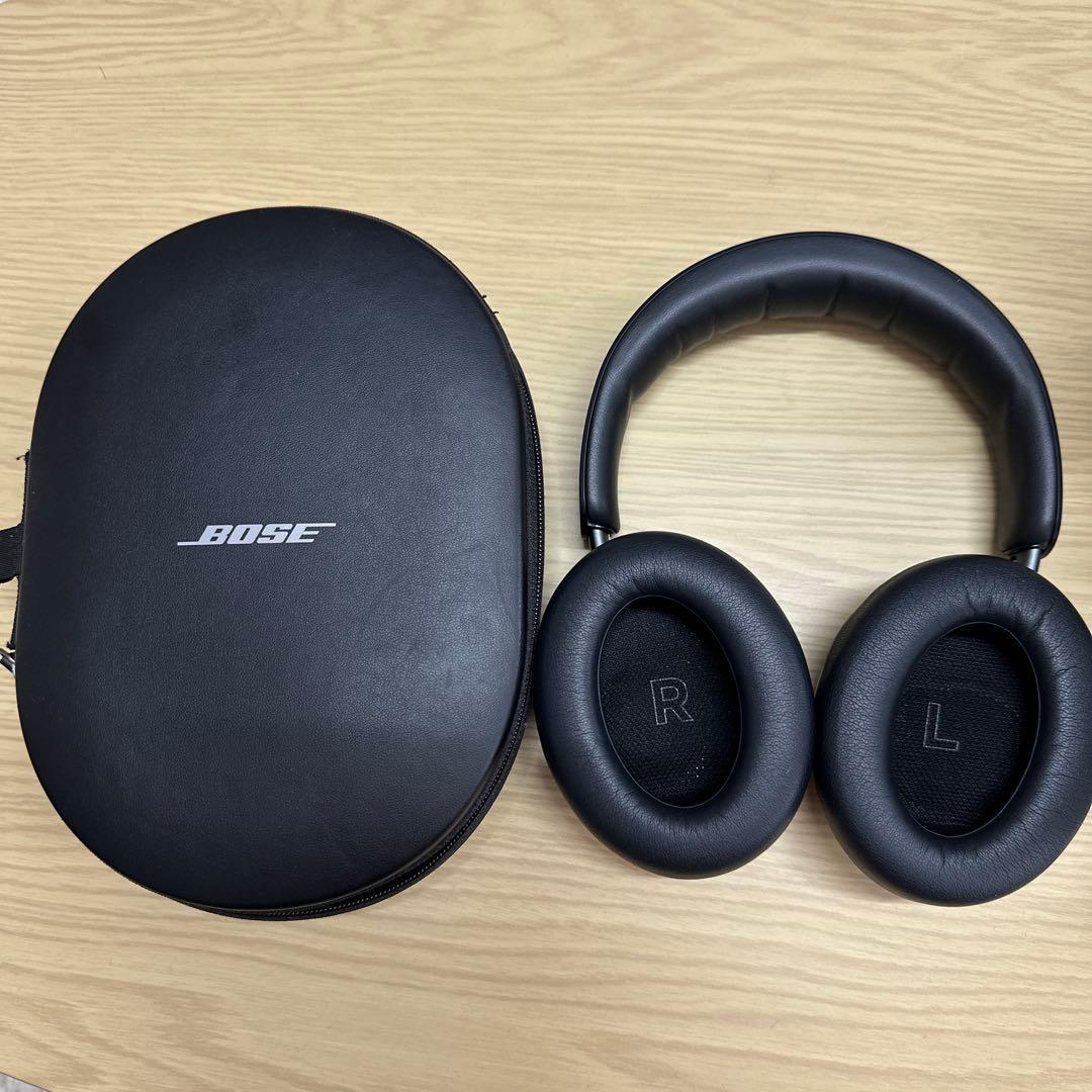 Bose ワイヤレスヘッドホン 収納ケース付き