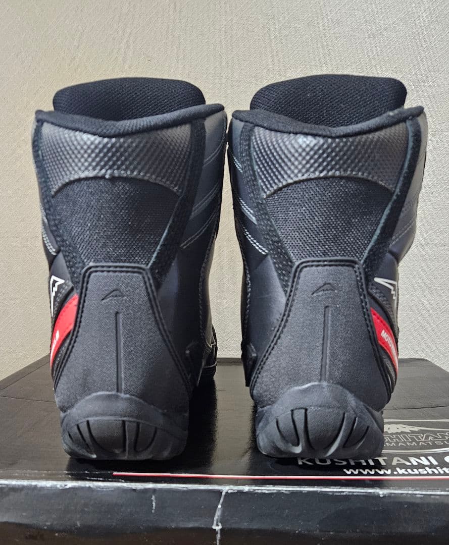 クシタニ　アドーネシューズ　K-4575　26.0　ガンメタル