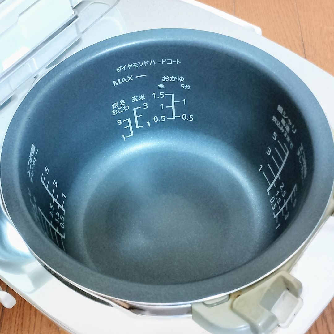 Panasonic　SR-PB10E6　可変圧力おどり炊き IH　5.5合炊き