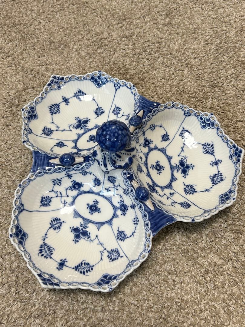 ロイヤルコペンハーゲンお皿1005