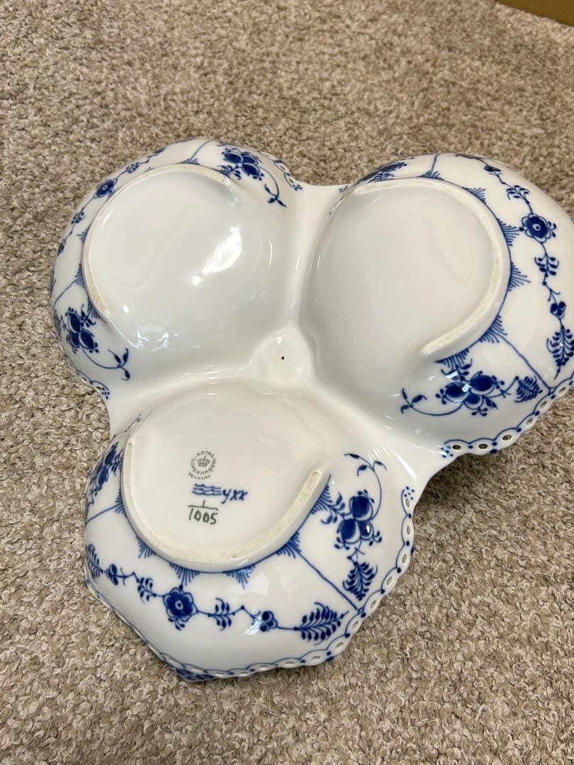 ロイヤルコペンハーゲンお皿1005