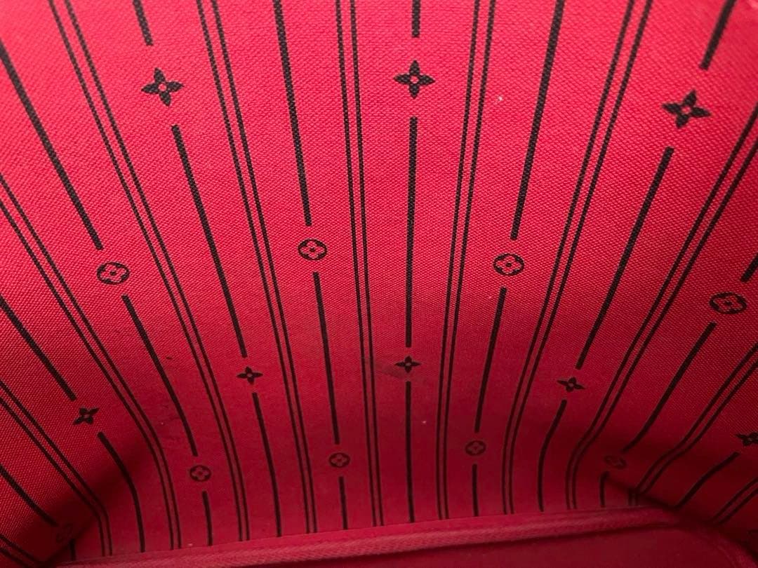 ルイヴィトンバッグ　ネヴァーフルダミエ