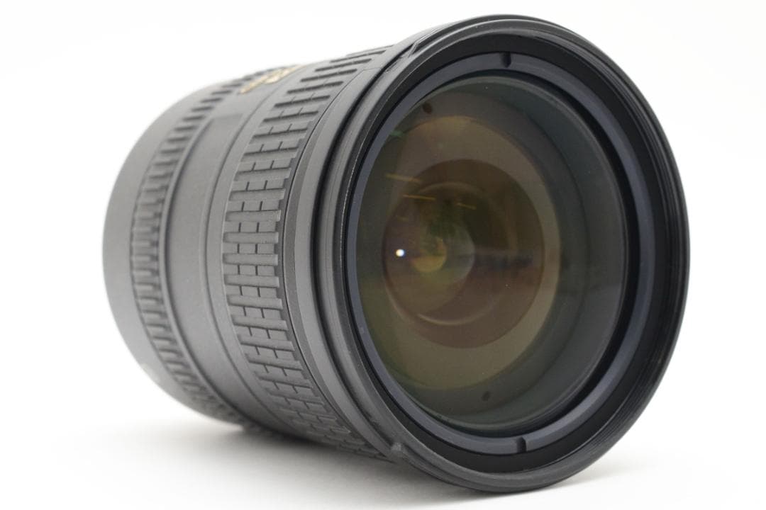 新品級 ニコン AF-S DX 18-200mm F3.5-5.6G M180
