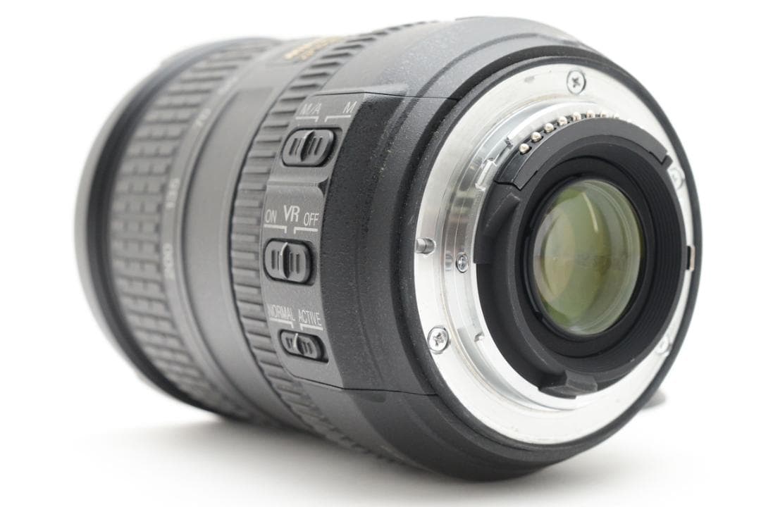 新品級 ニコン AF-S DX 18-200mm F3.5-5.6G M180