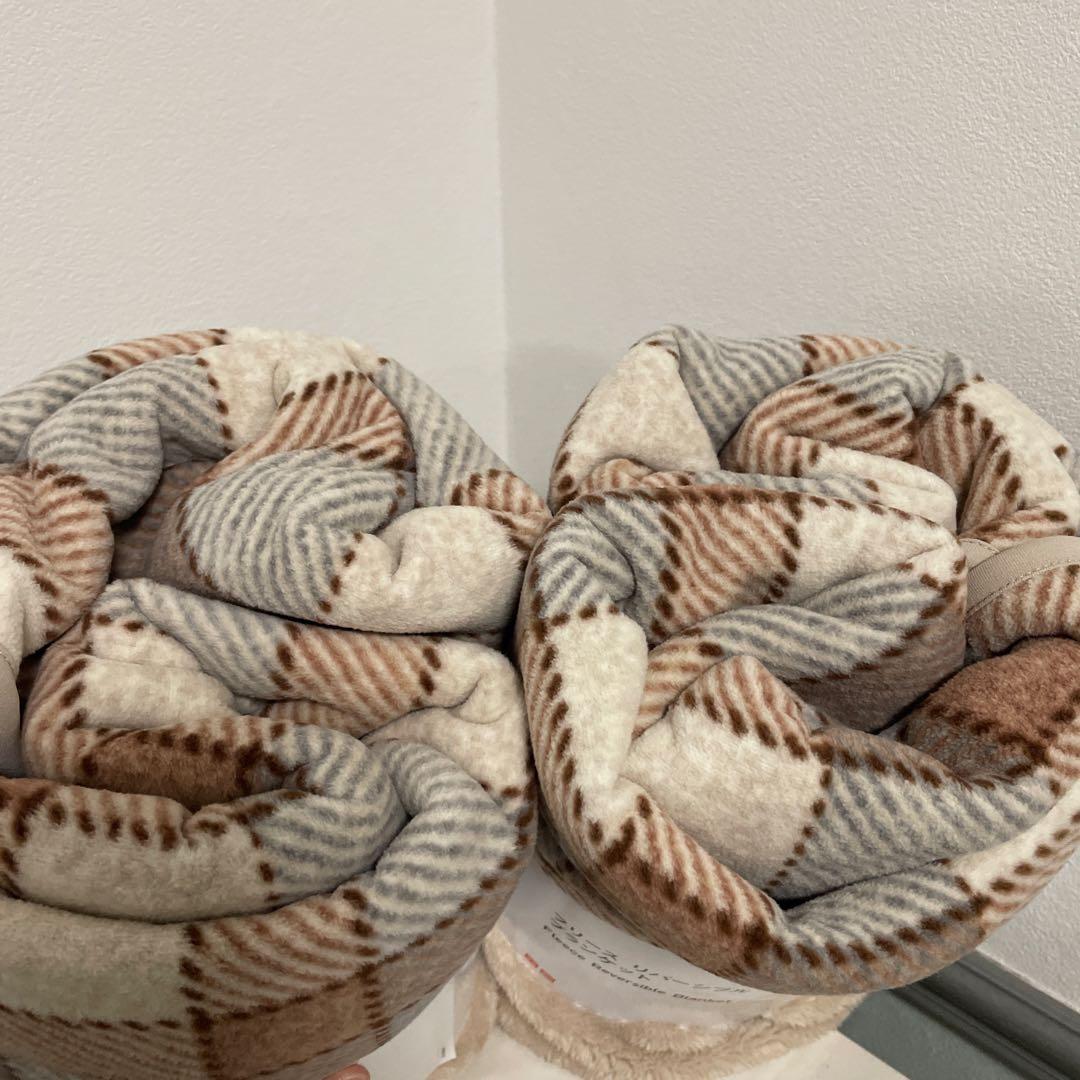 新品タグ付 UNIQLO フリース リバーシブル ブランケット 毛布 チェック