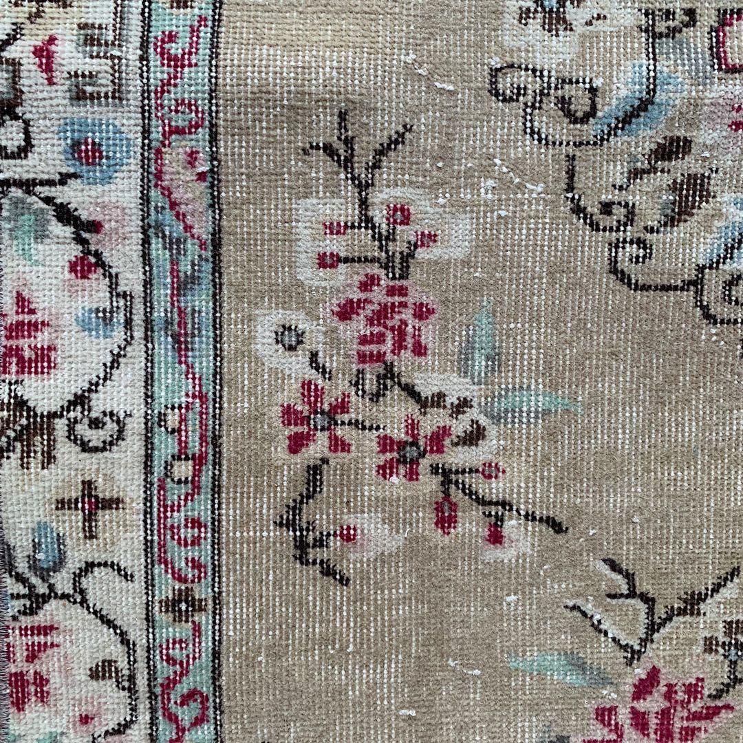 シノワズリ　213×110 トルコヴィンテージラグ　ペールカーキ トルコラグ