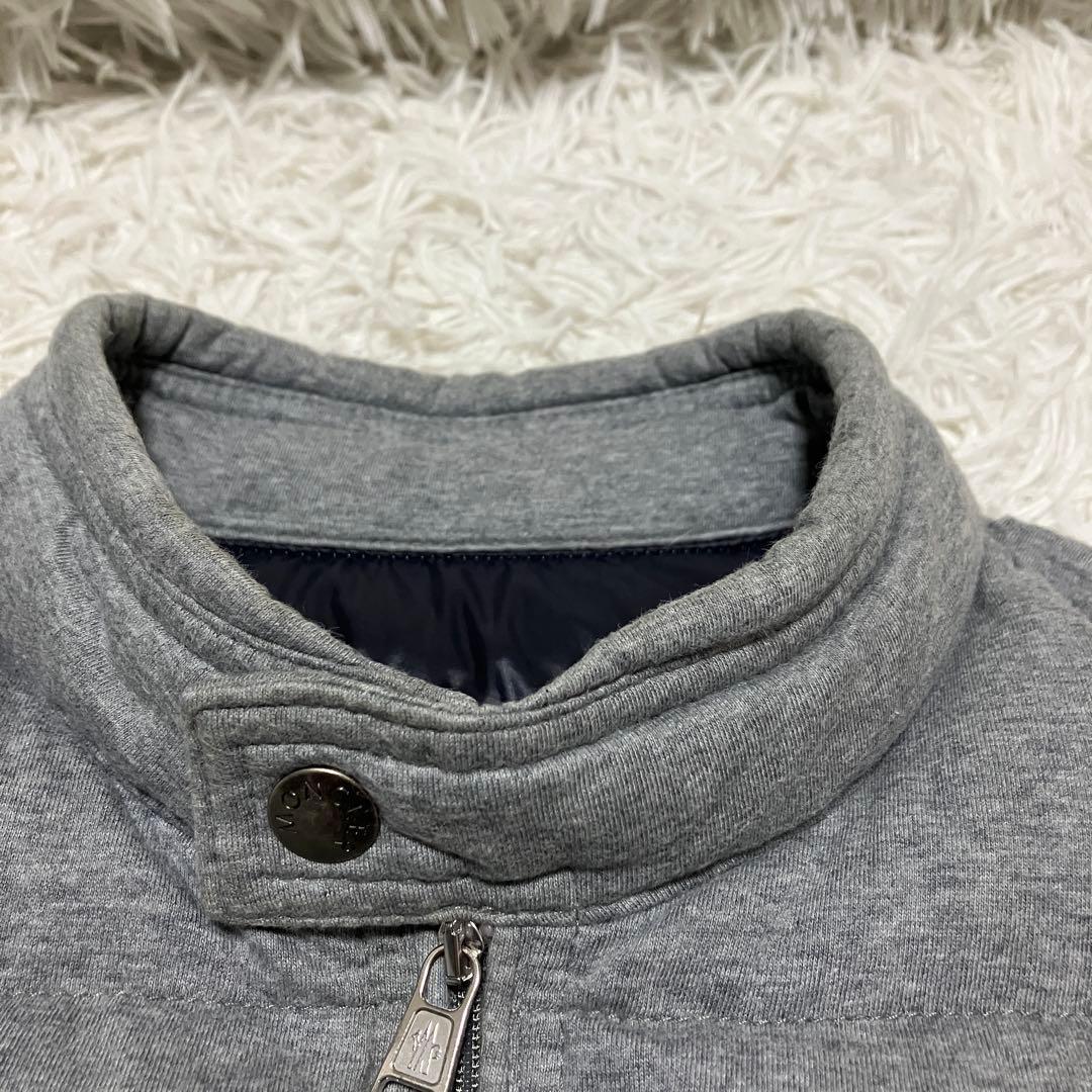 MONCLER　ダウンベスト　グレー　ロゴパッチ　　クリーニング済