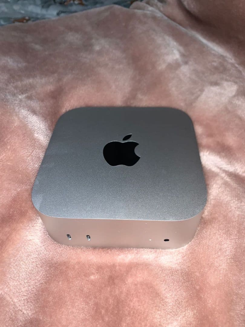 Apple Mac mini 4シルバー 本体と電源ケーブル