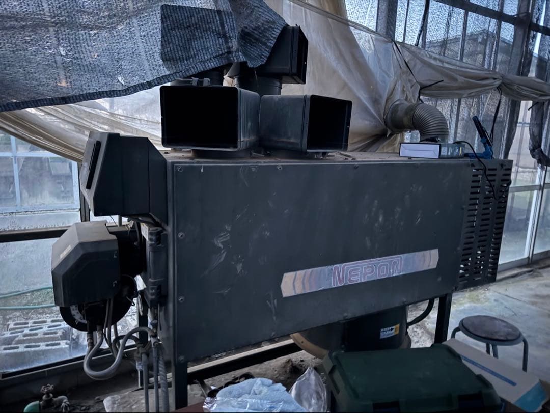 〈値下げ〉HK2025 ネポンハウス暖房機　200型ヒーター