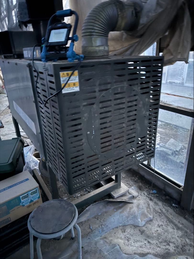 〈値下げ〉HK2025 ネポンハウス暖房機　200型ヒーター