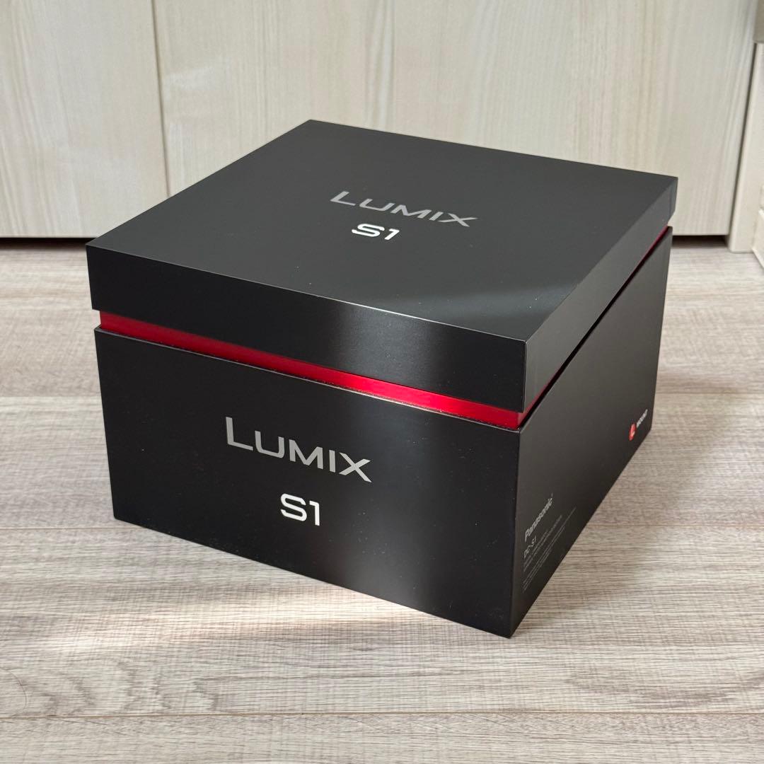 Panasonic Lumix S1 フルサイズミラーレス一眼