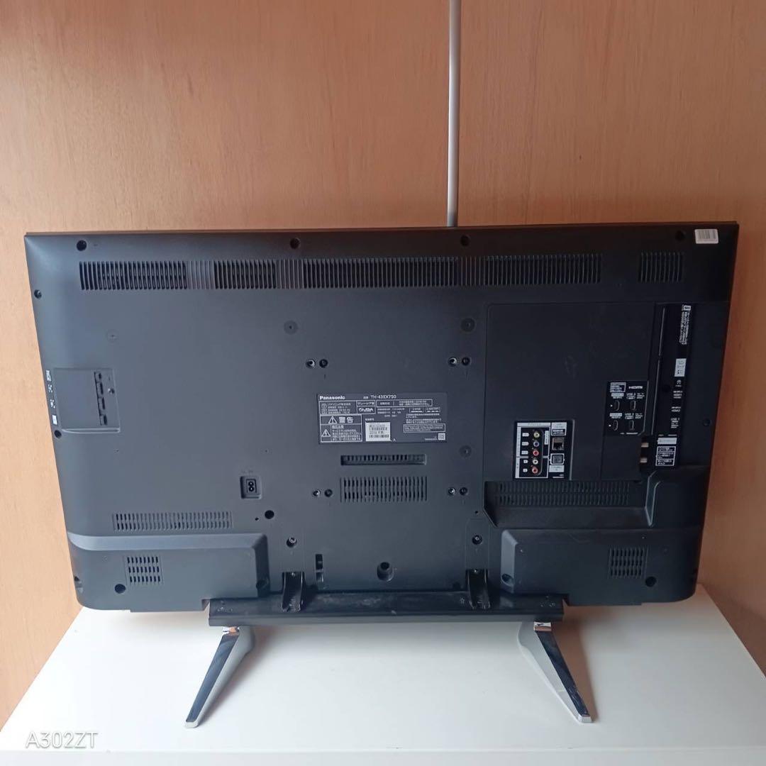 F☆N032 送料無料Panasonic 展示品　液晶テレビ　43センチ