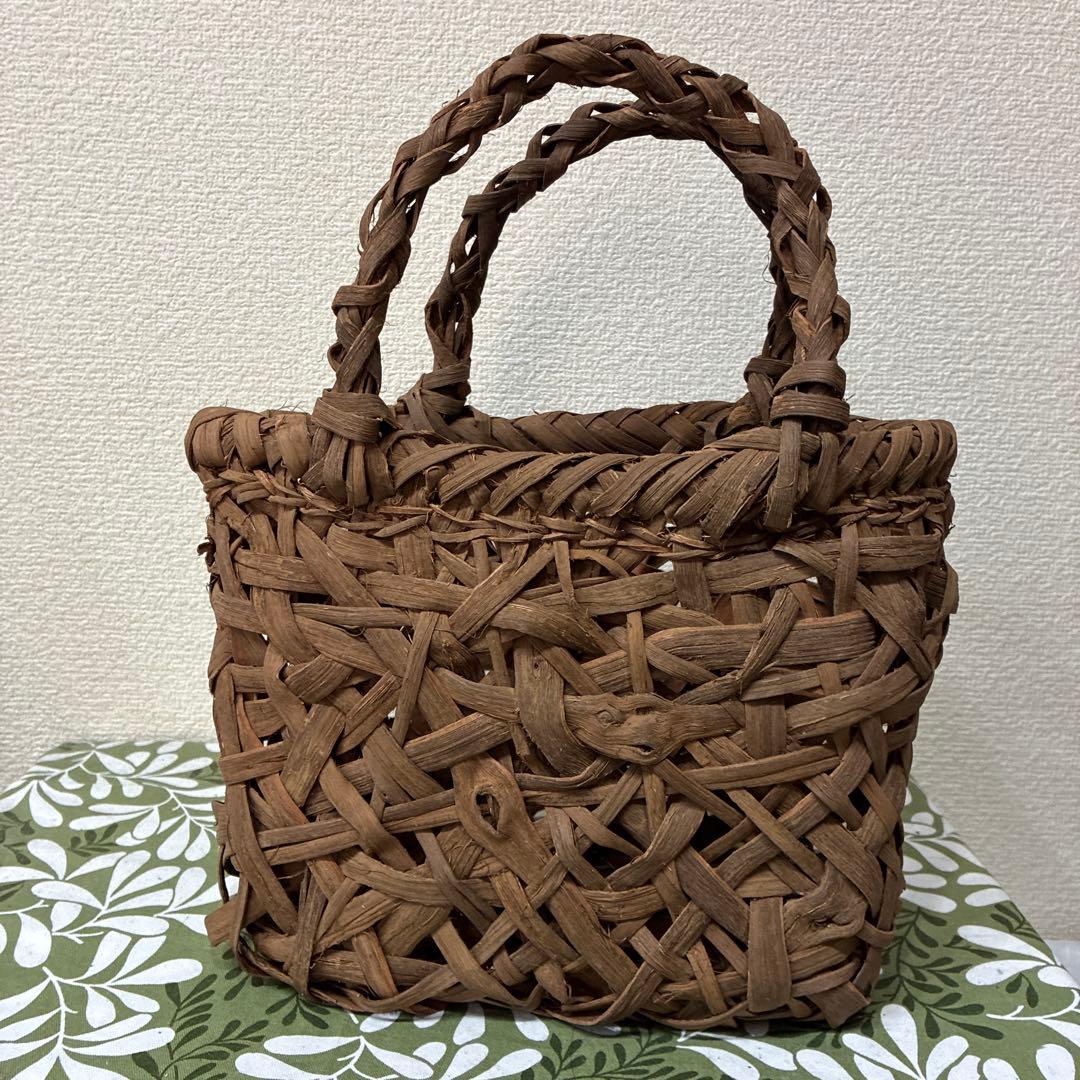 山形県産山葡萄　カゴバック