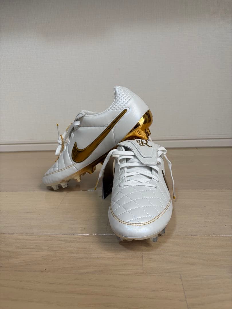 シューズ Nike Tiempo Legend FG \"Touch of Gold\" 25