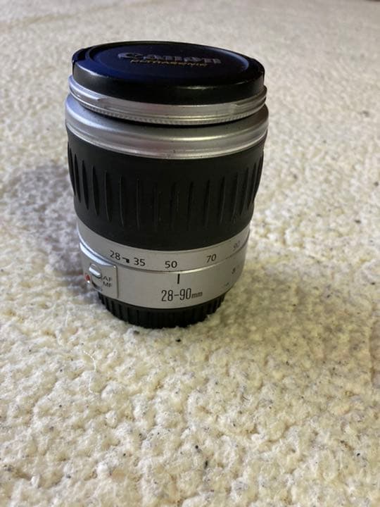 Canon EOS KISSとレンズ、ストロボ