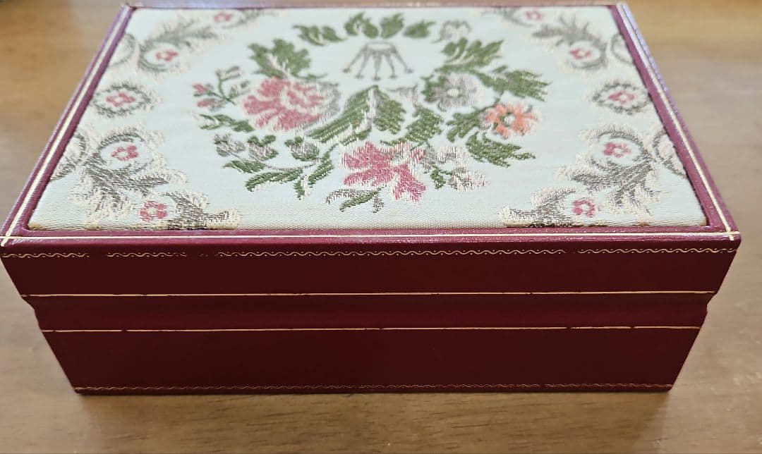 ロレックス　箱　刺繍蓋　希少　金無垢