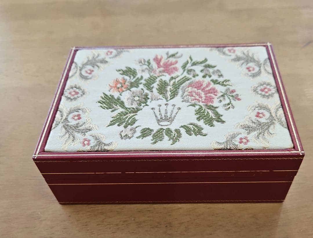 ロレックス　箱　刺繍蓋　希少　金無垢