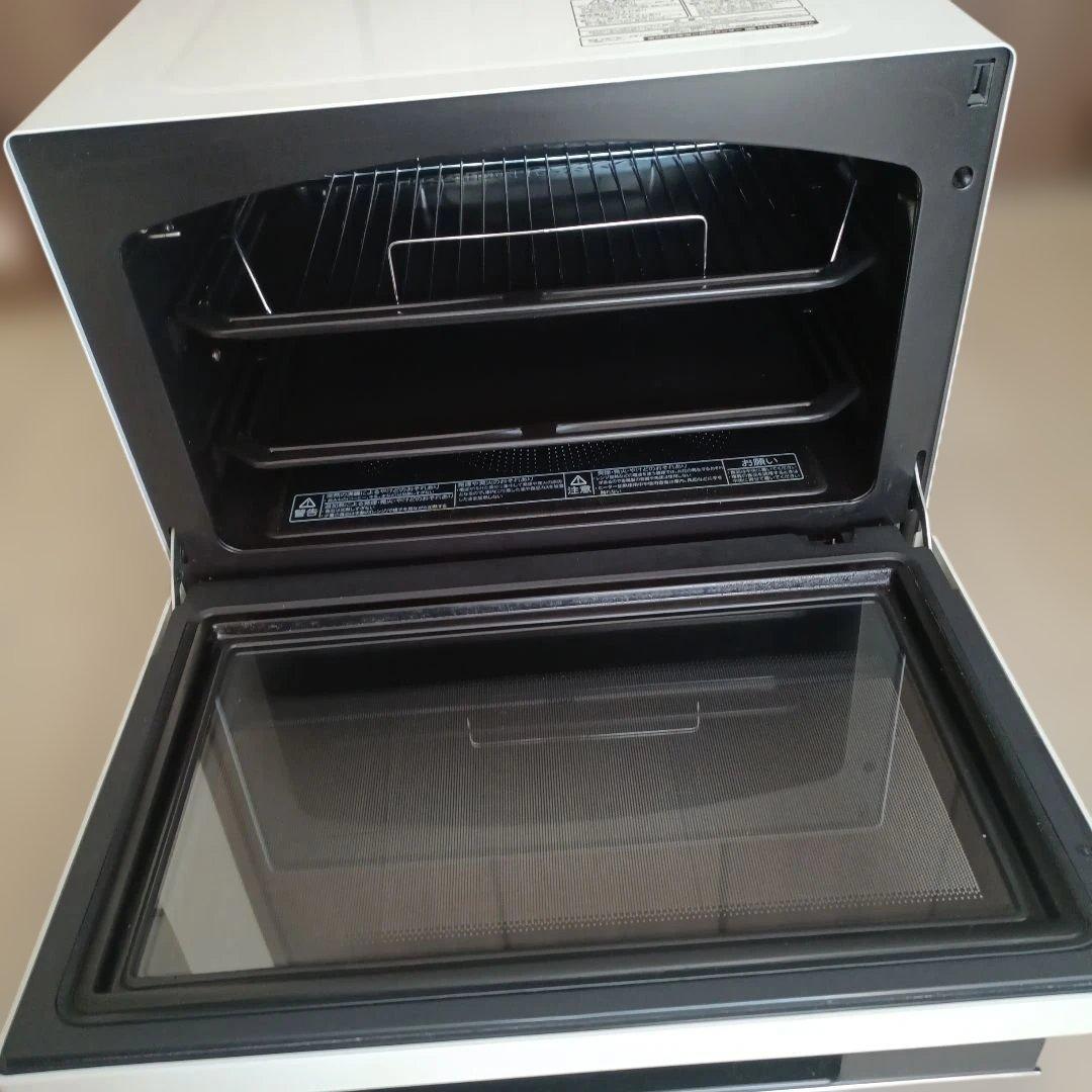 TOSHIBA 電子レンジ　ER-RD3000(W) 2018年製　天板付き