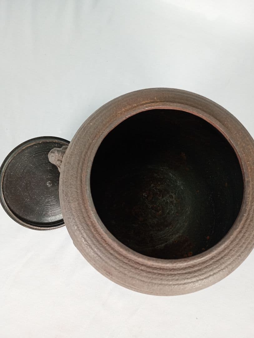 【茶道具】亀甲耳千筋筒釜　金森紹栄造　茶釜　釜370