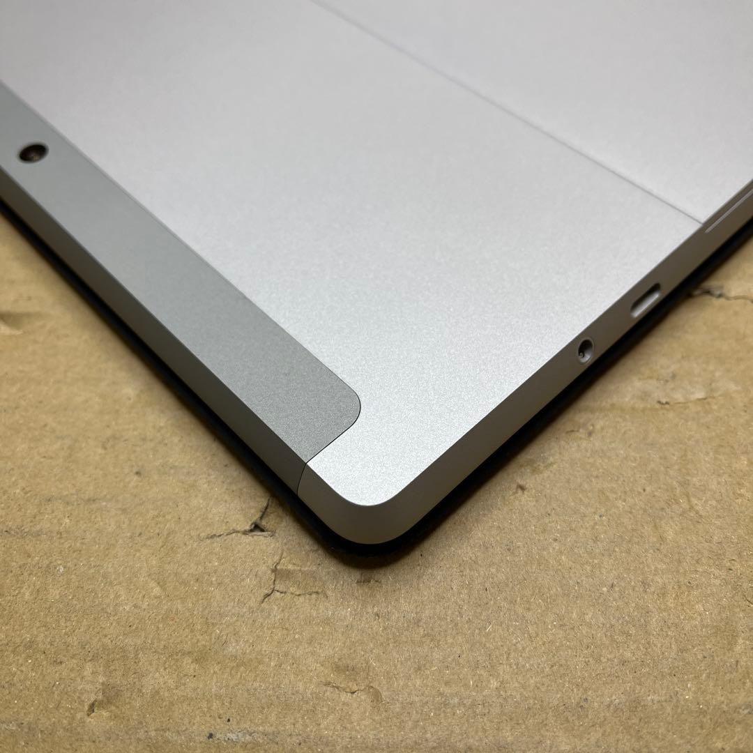 Microsoft Surface GO2 Core M3 10.5インチ
