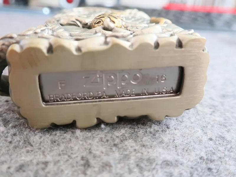 ジッポ ZIPPO ライター 竜 龍 ドラゴン 両面 如意宝珠 付 高級木箱付