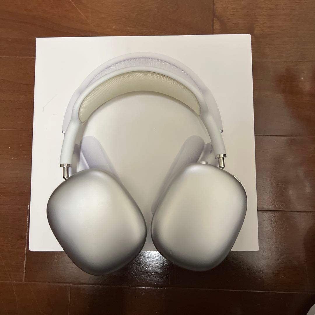 AirPods本体 シルバーオーバーイヤーヘッドフォン