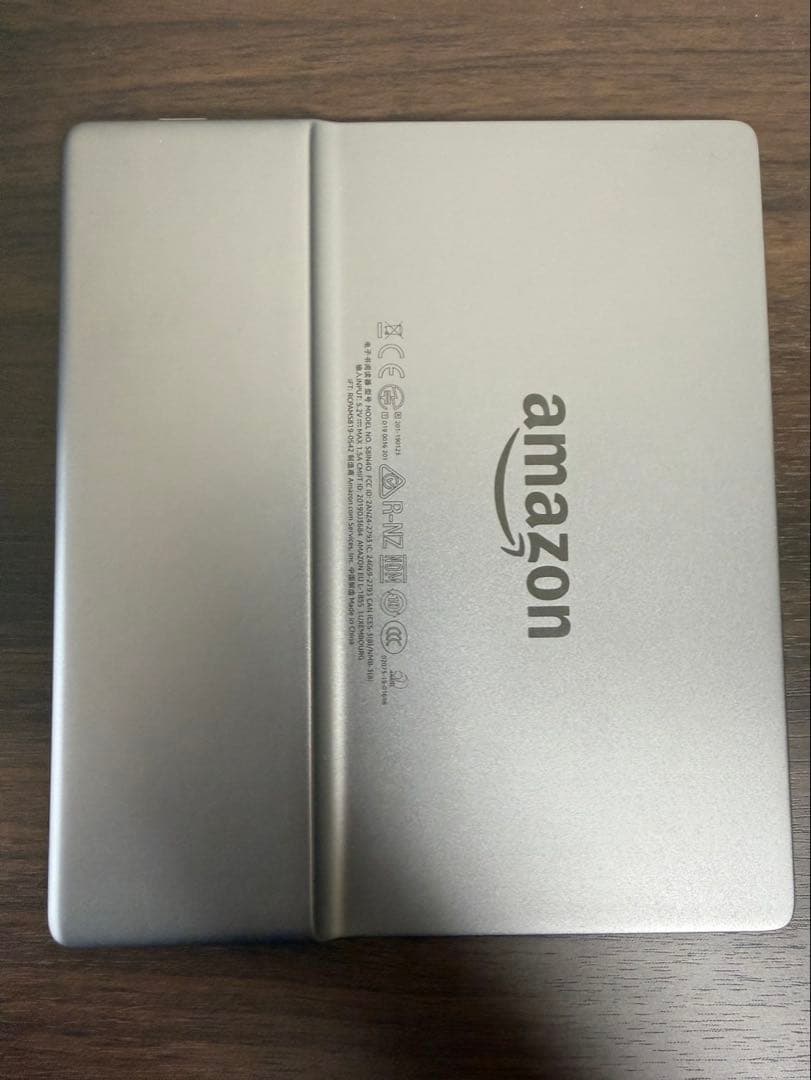 Kindle Oasis 第10世代 Wi-Fi 8GB ケース付き