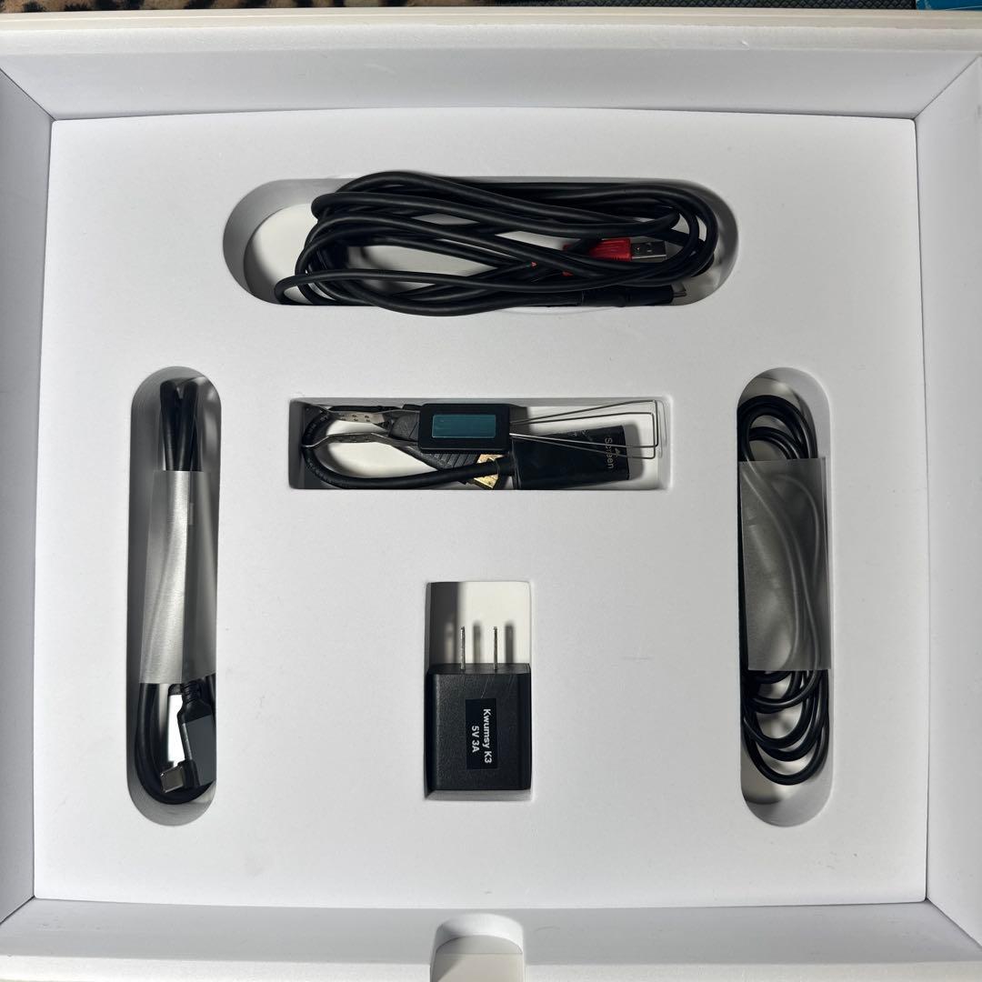 Kwumsy K3 折りたたみ式キーボード　モニター付き