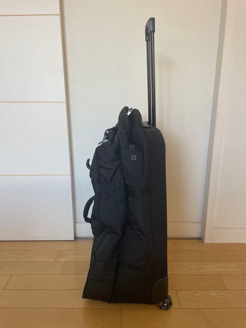 BURTON 大型キャリーバッグ ブラック