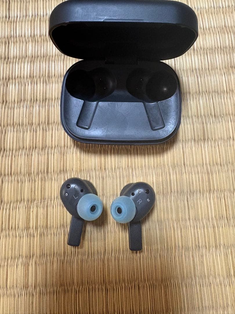 Bang & Olufsen Beoplay EX ワイヤレスイヤホン