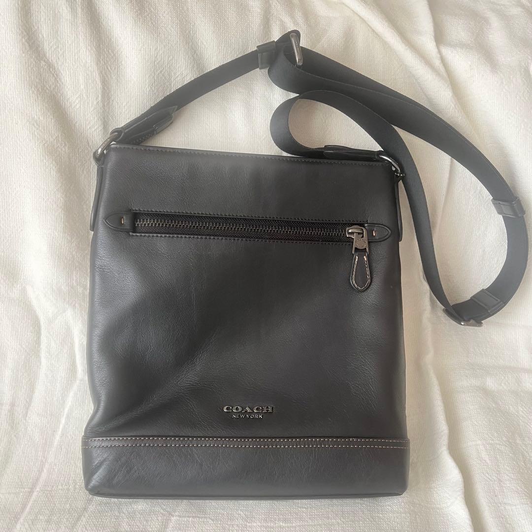 美品　COACH レザー　ブラックショルダーバッグ