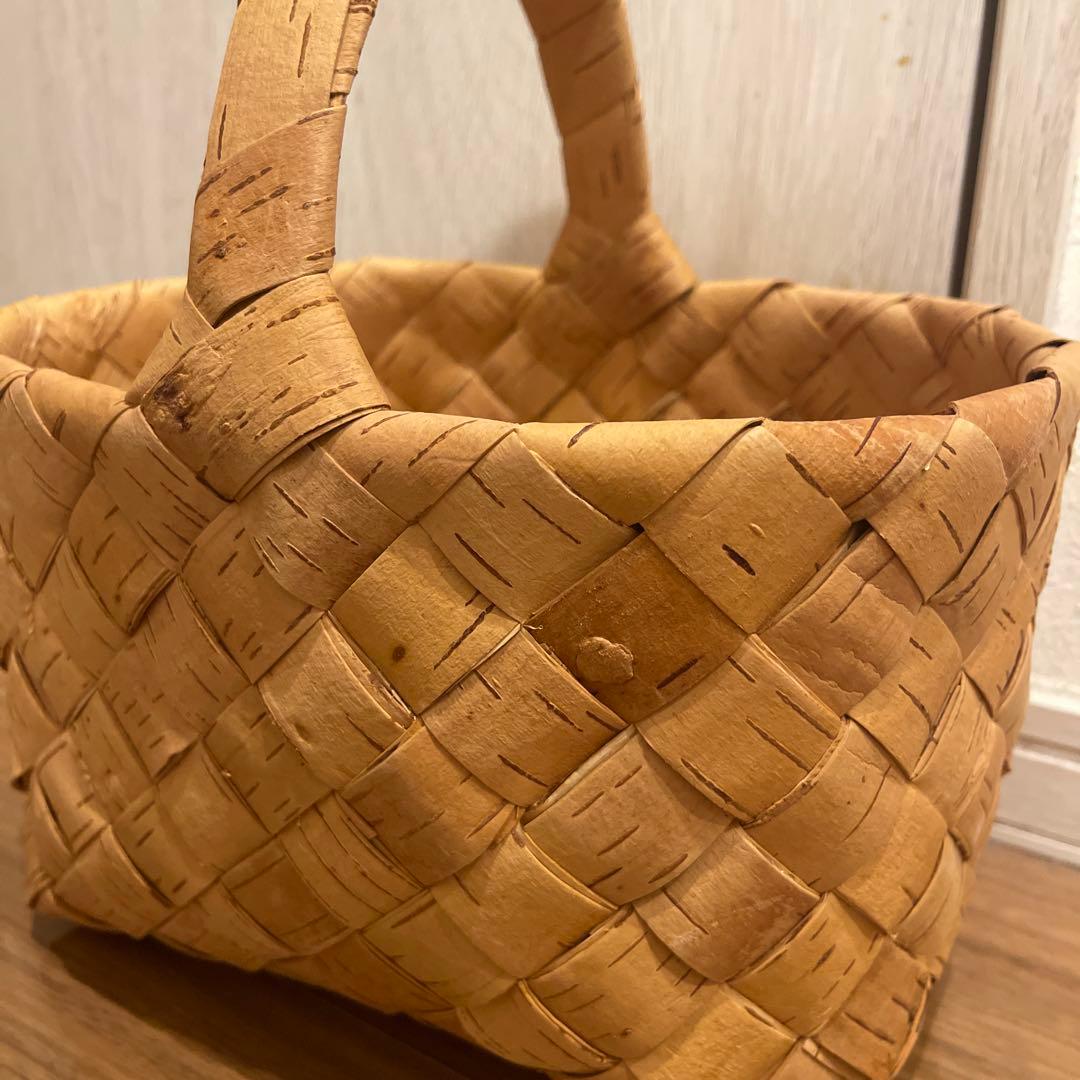 ロシア作家様引退！！の希少価値の白樺かご