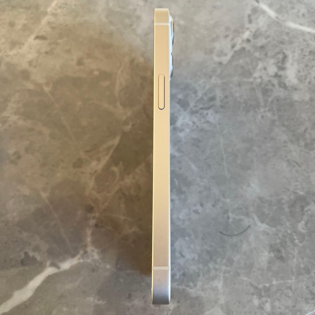 美品 Apple iPhone 13 512GB 本体 スターライト