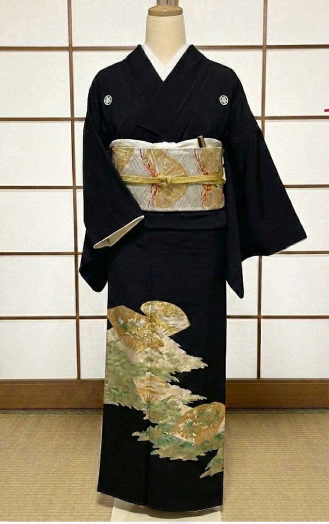 美品　黒留袖　袋帯　￼ 4点フルセット　結婚式　比翼仕立て　礼服　扇　松