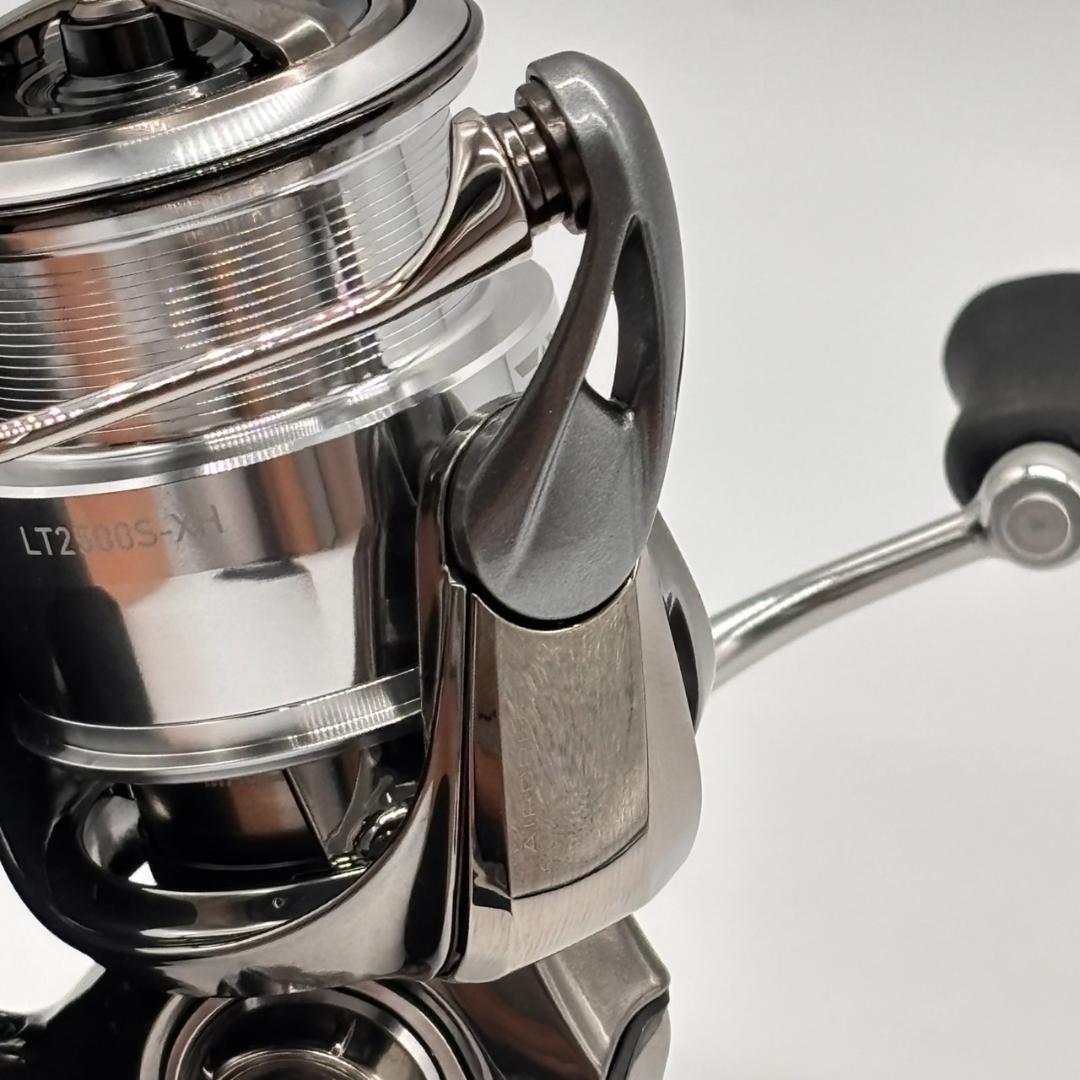 カクダ ダイワ 22EXIST LT2500S-XH シングル 61096