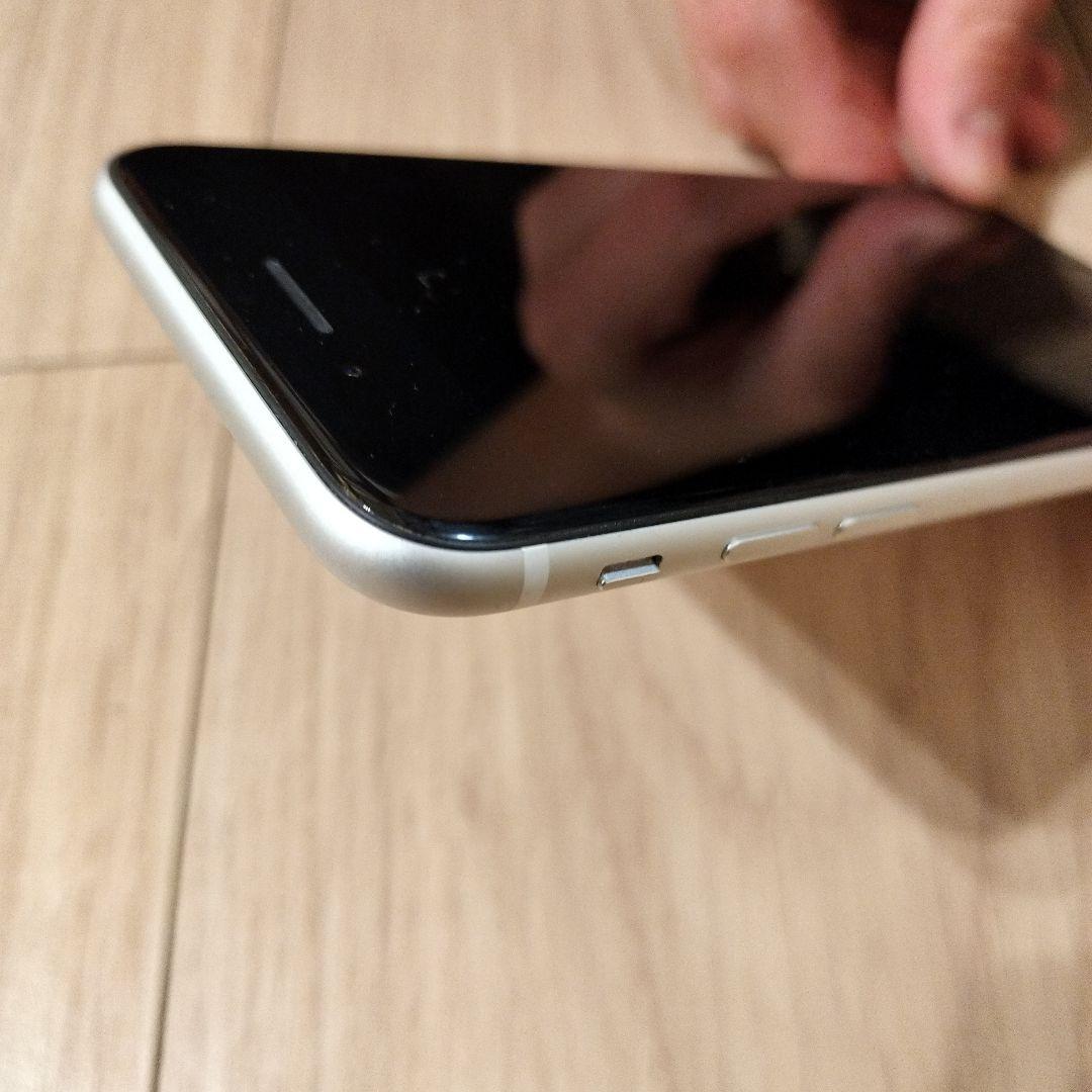 iPhone SE(第2世代 ) White 128GB 本体のみ