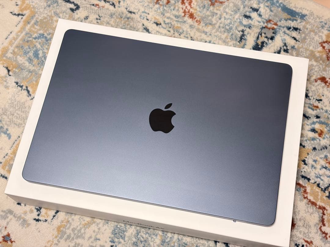 Apple MacBook Air 15インチ M2 8GB 美品 256GB
