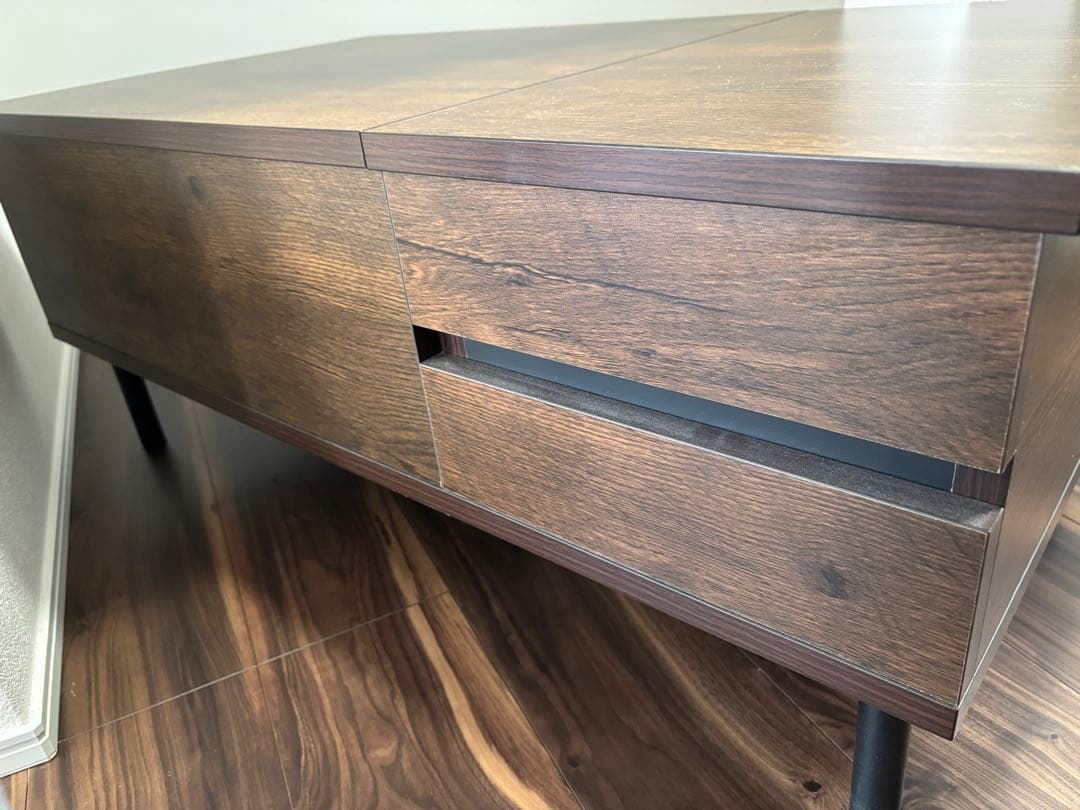 リフトアップ機能付きセンターテーブル