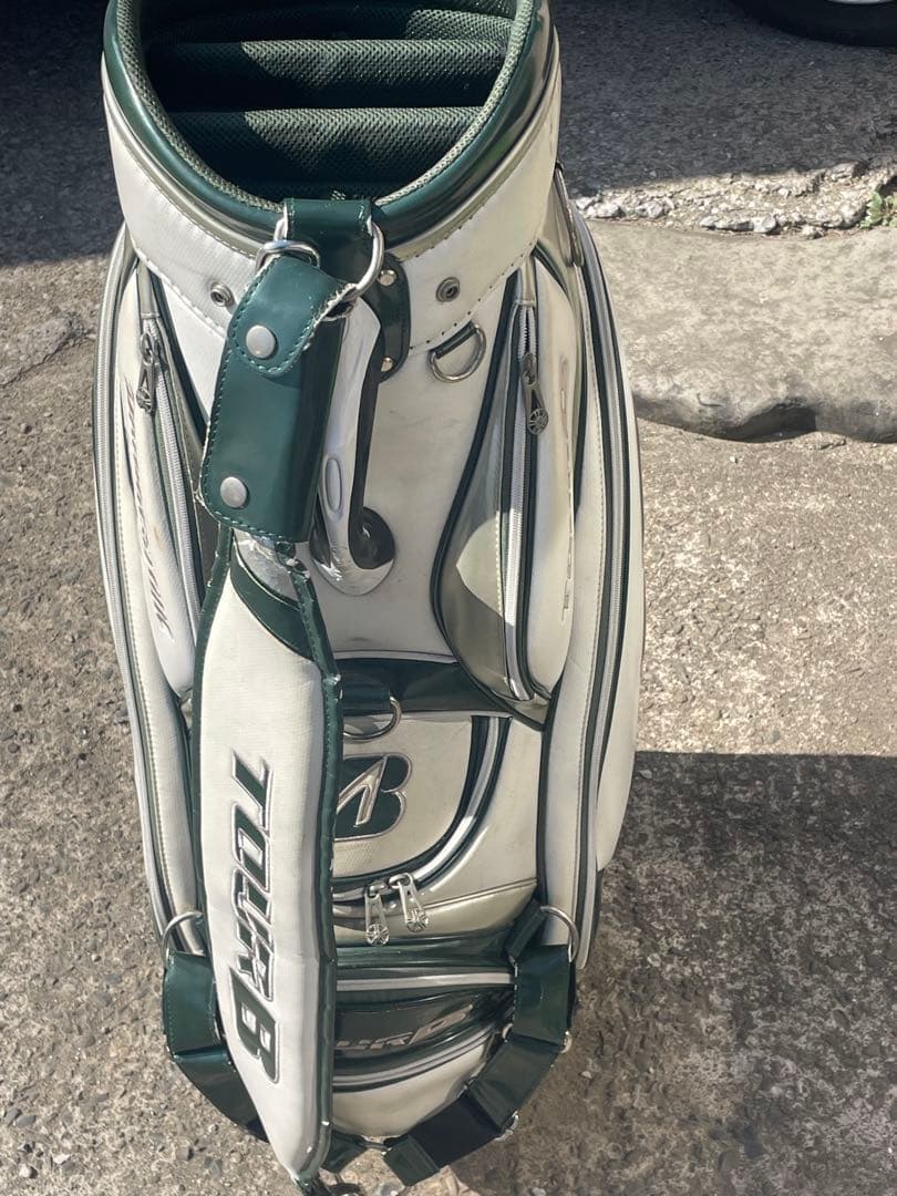 ブリヂストン　ツアーB マスターズモデル（限定品）ヘッドカバーあり