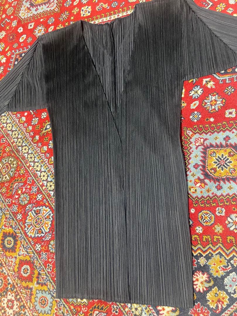 黒Mサイズ　Pleats Please カーディガン