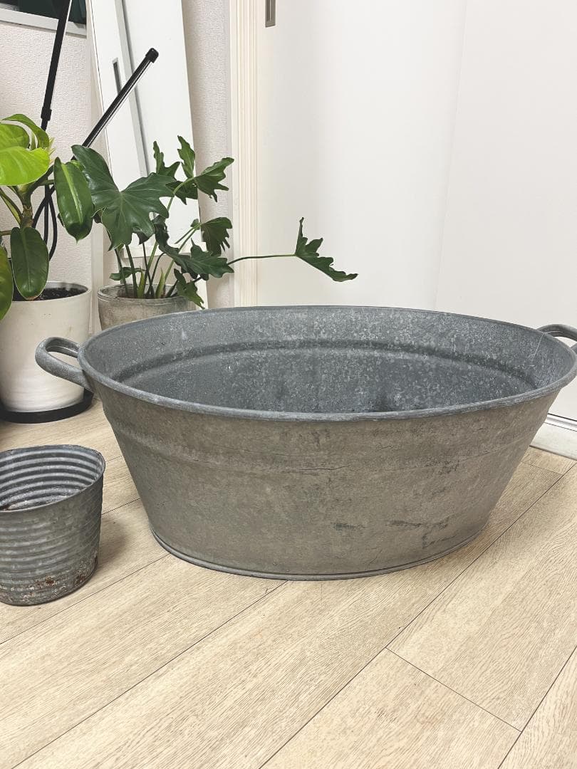 ビンテージ プランター 特大 タライ シルバー 鉄製 亜鉛メッキ