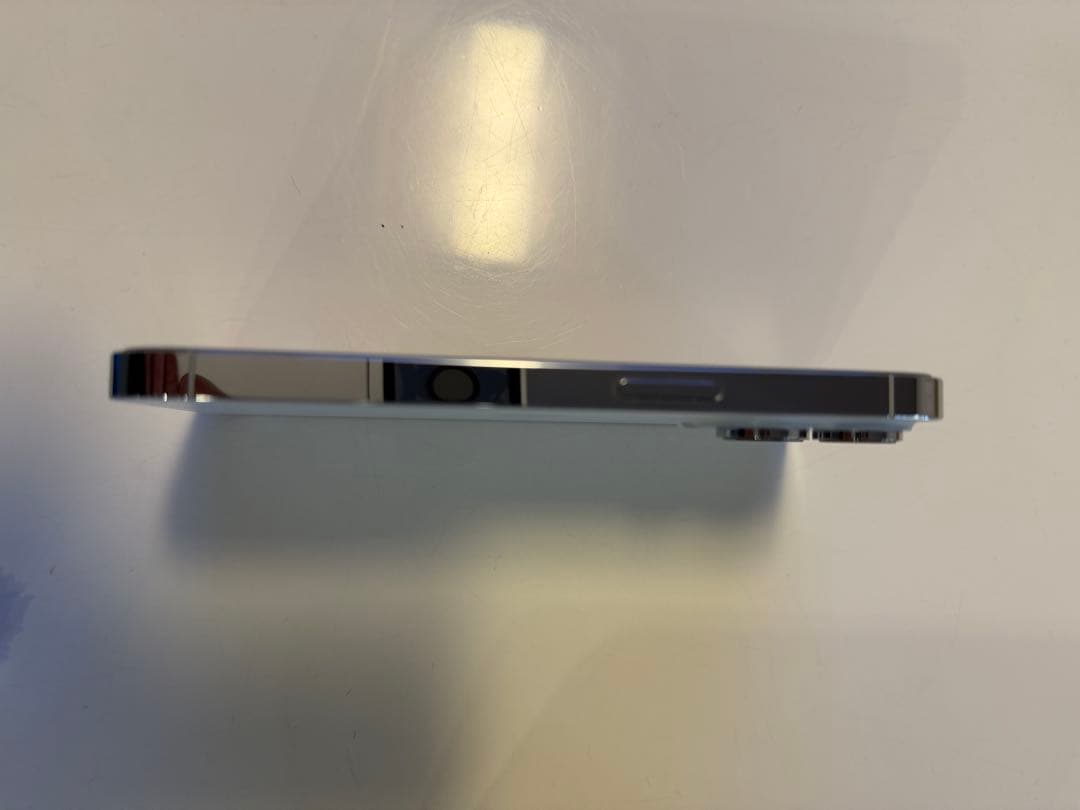 Apple iPhone 14 Pro 256gbシルバー 本体