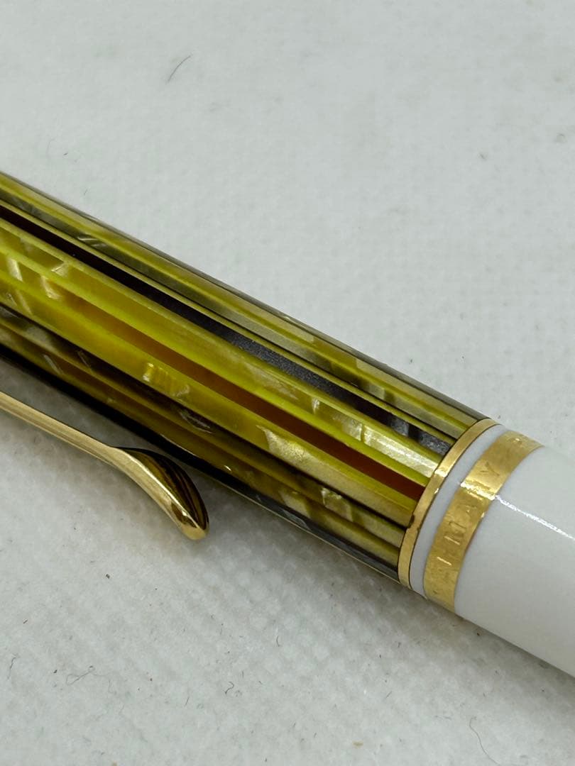 ペリカン PELIKAN ボールペン スーべレーン K400 ホワイトトータス